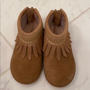 Tucker and Tate shoes